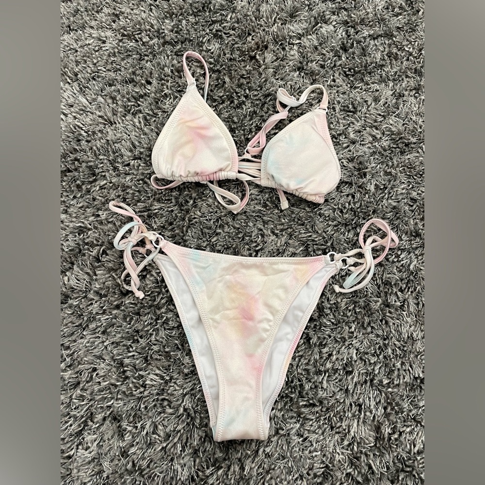 Pacsun tie dye triangle bikini set